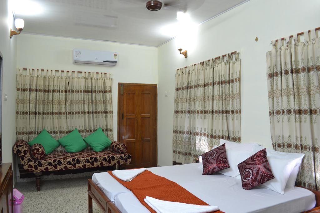 Thoms Beach Homestay Alappuzha Екстер'єр фото