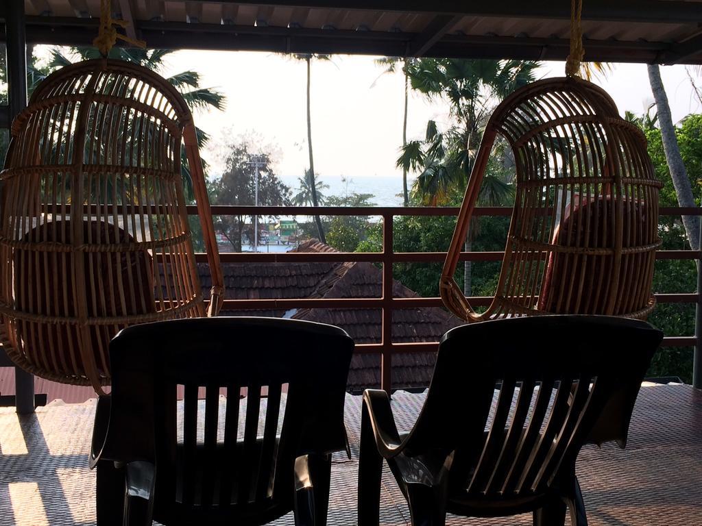 Thoms Beach Homestay Alappuzha Екстер'єр фото