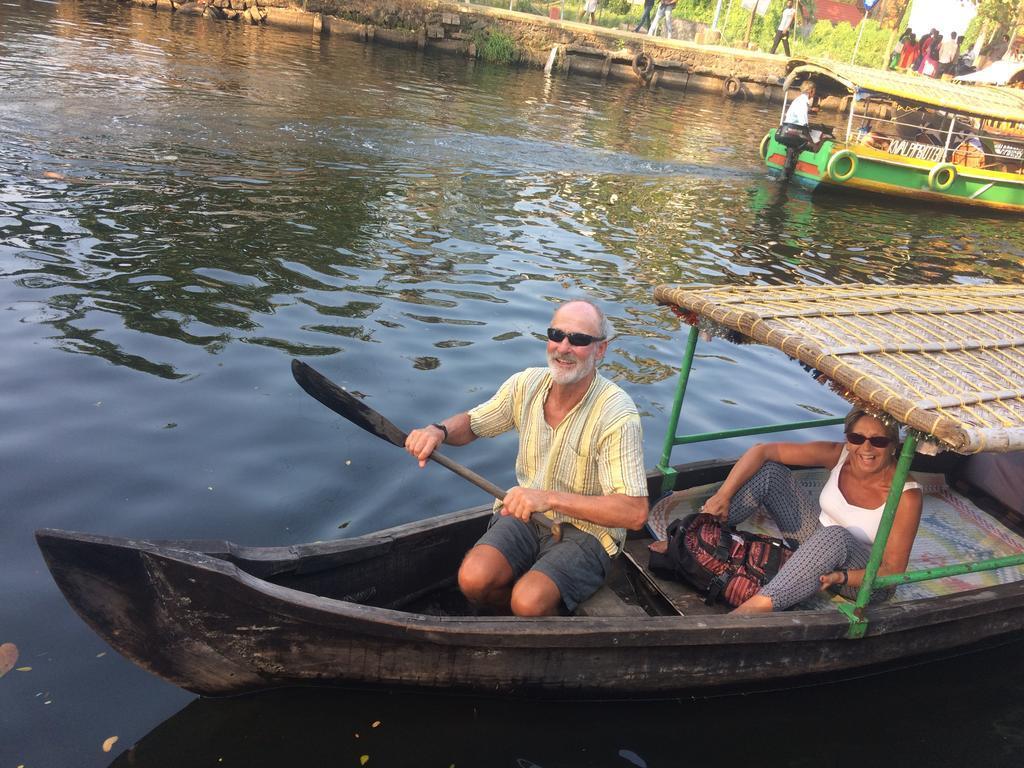 Thoms Beach Homestay Alappuzha Екстер'єр фото